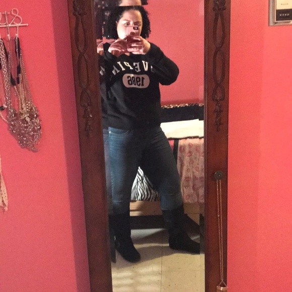 PINK Victoria's Secret Tops - Victoria Secrets Pink Black logo sweatshirt L